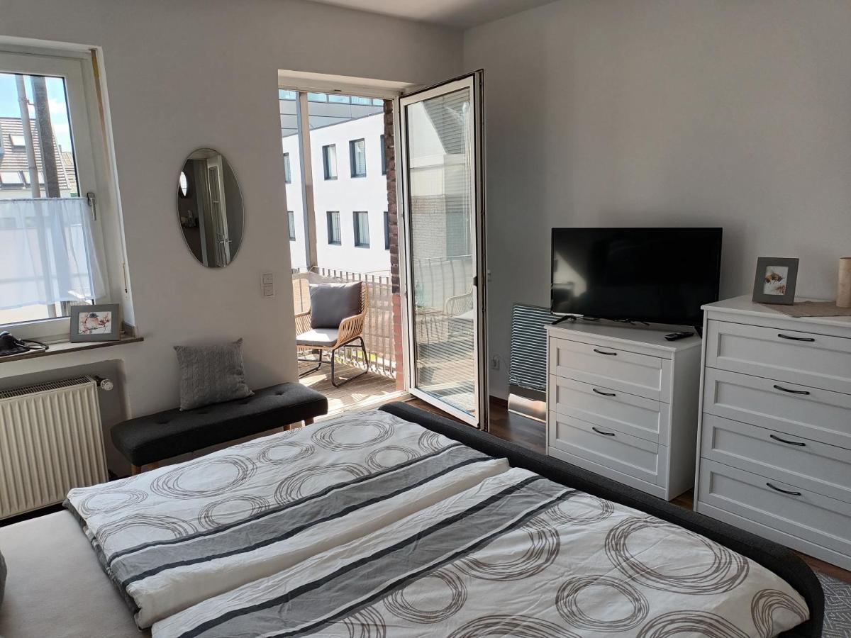 Apartment Quirin Neuss Exterior photo